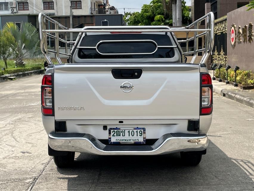 NISSAN NP300 NAVARA KING CAB 2.5 S ปี 2017 เกียร์MANUAL 6 Speed สภาพนางฟ้า