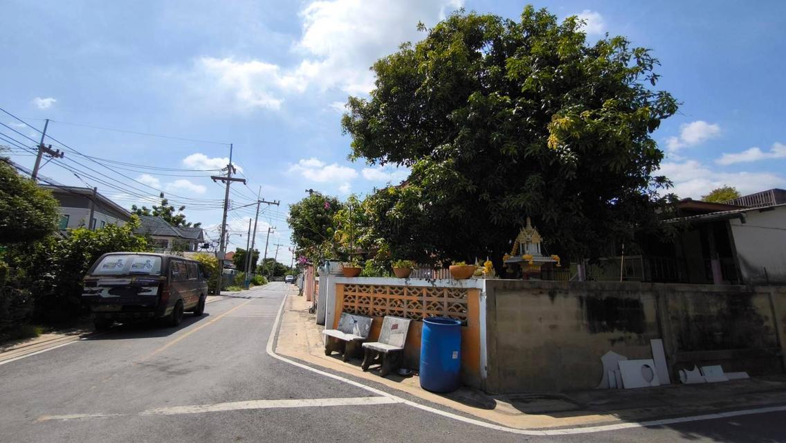ที่ดิน​พร้อมสิ่งปลูกสร้าง​ 54ตร.ว.ราคาขาย2.1ล้าน 5