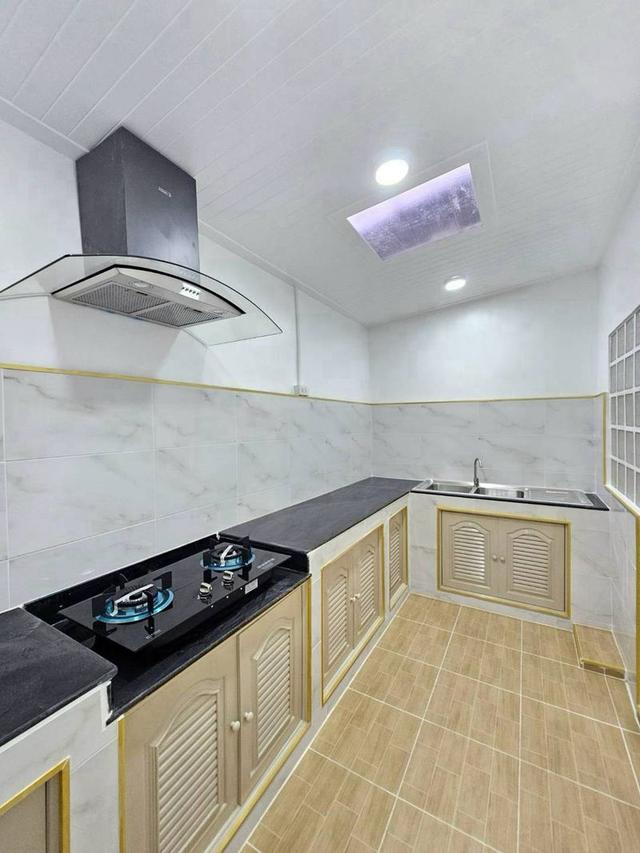 🔥 🏡 ✦ บ้านสวยพร้อมอยู่ ทำเลดี! ✦ 🏡 🔥 ขายทาวน์เฮาส์รีโนเวทใหม่ทั้งหลัง พร้อมเข้าอยู่ โซนนนทบุรี ✨ ราคาเพียง 1.59 ล้านบาท! 14