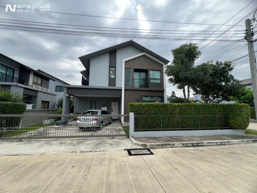 68111118 : ขายบ้านเดี่ยว 2 ชั้น 4 ห้องนอน หลังมุม บนเนื้อที่ขนาด 53.7 ตารางวา  โครงการ อณาสิริ ชัยพฤกษ์-วงแหวน เหมาะสำหรับคนพิเศษอย่างคุณ เรากล้าการ 1