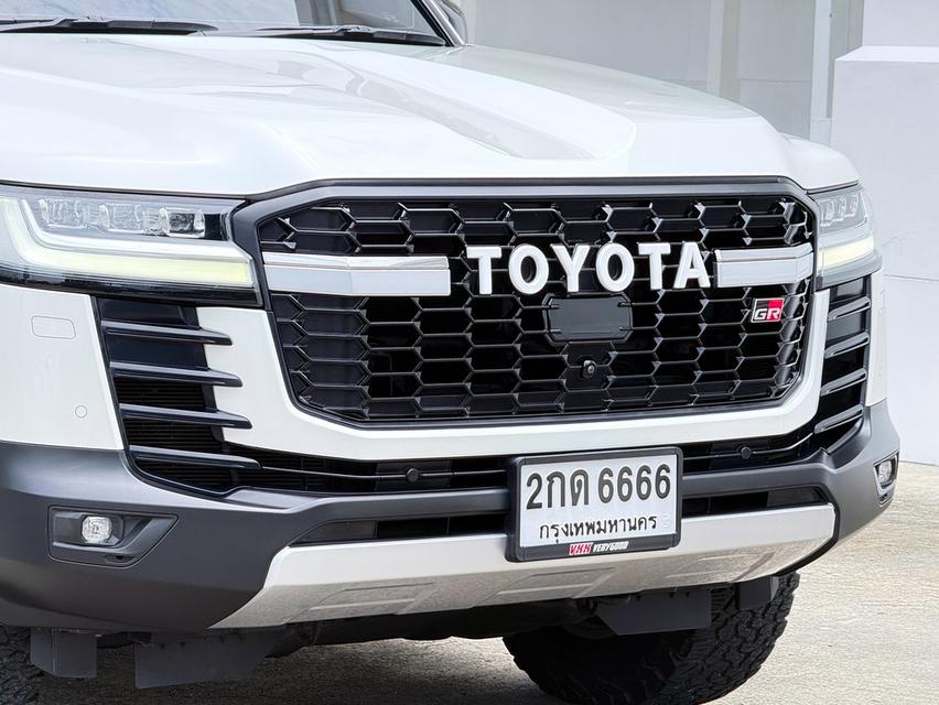Toyota Land Cruiser LC300 GR Sport ปี 2022 รูปที่ 3