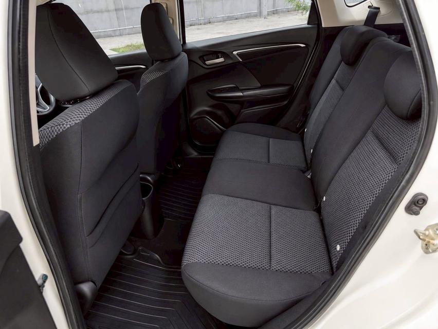 HONDA JAZZ 1.5 V เกียร์ AT ปี 2018 สีขาว มือเดียวป้ายแดง ไมล์แท้ 77,000 km รูปที่ 13