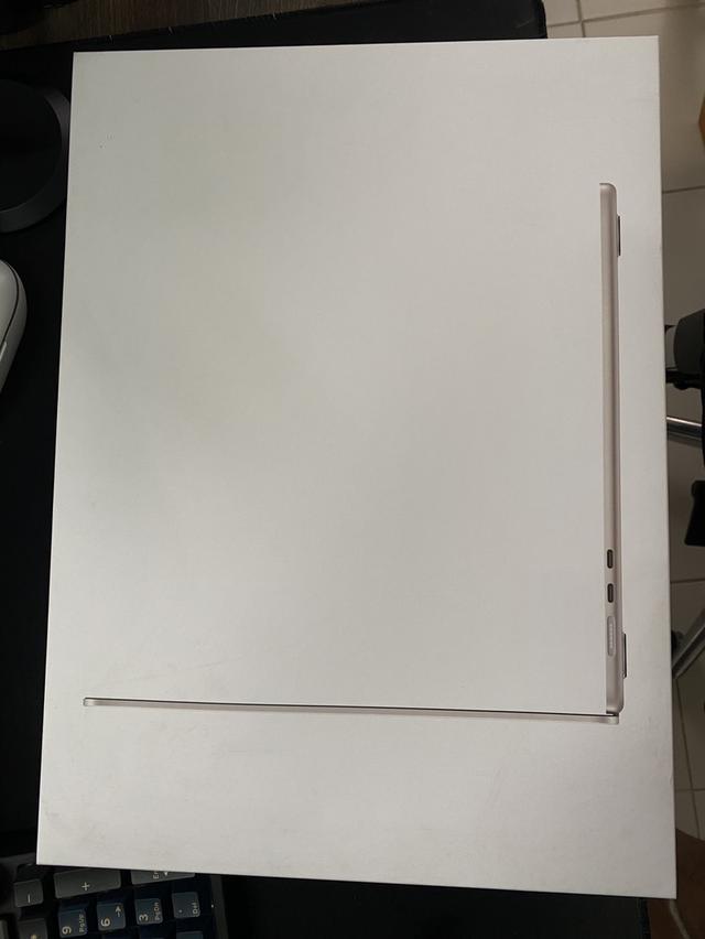 MacBook Air 15“ (M3, 2024) ram 16 gb ssd 512 gb 4