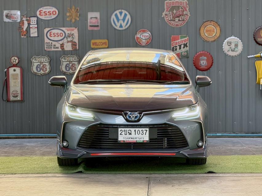 TOYOTA ALTIS  1.8 HYBRID PREMIUM ปี2021เครื่องยนต์ไฮบริด รถสวยพร้อมใช้งาน ออพชั่นเต็มคัน 2