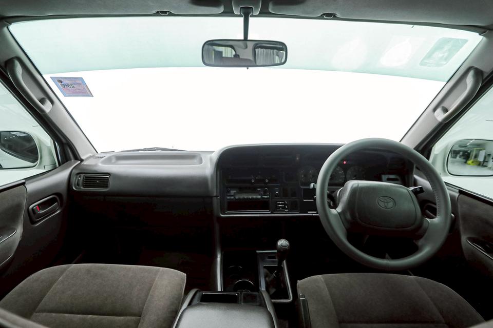 TOYOTA HIACE SUPER WAGON 2.4 2002  16