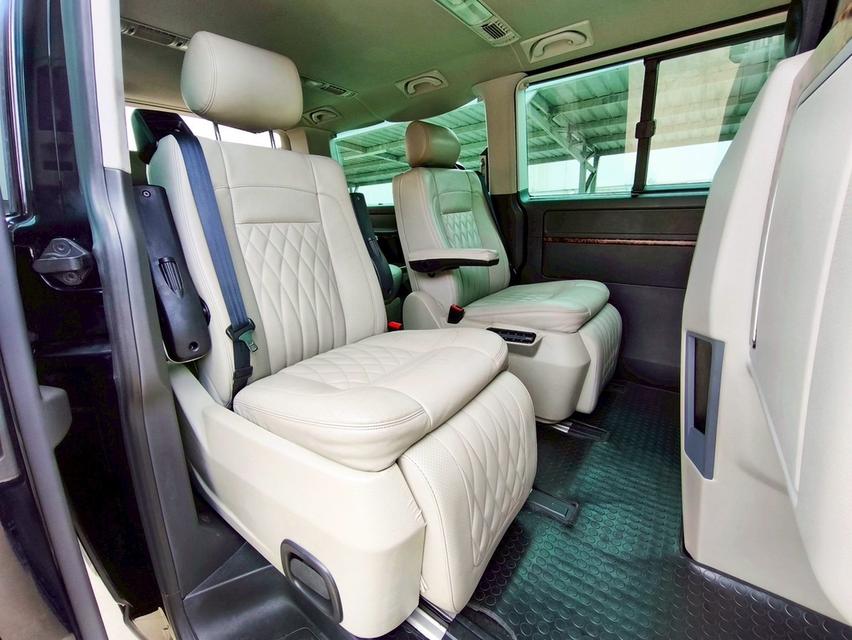 รหัสรถ CAT8422. 2013 จด 2015 Volk Caravelle 2.0 TDI ออโต้ สีดำ ดีเซล สุดประหยัด navigator VIP  9