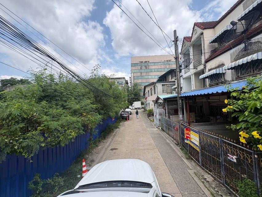ขายที่ดินใกล้รถไฟฟ้า 181 ตรว ติดถนนสาธารณะ ถมแล้ว+ล้อมสังกะสี ซ.รามอินทรา 39 แยก14 บางเขน กทม. 7