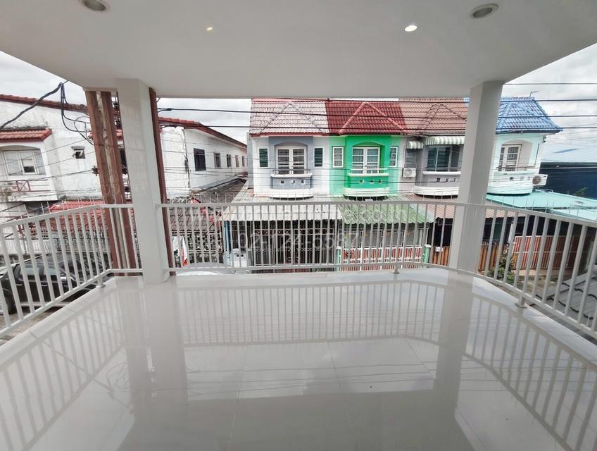 หมู่บ้านพนาสนธิ์ 7 ซ.9 ถนนนิมิตรใหม่ แขวงทรายกองดิน เขตคลองสามวา กรุงเทพมหานคร 16