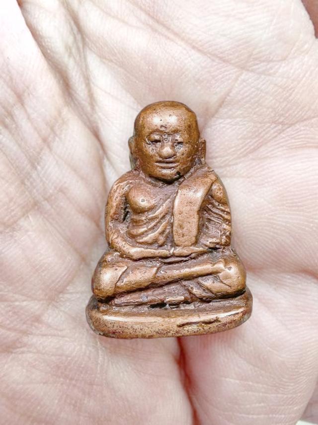 หลวงพ่อเงินพิมพ์นิยม