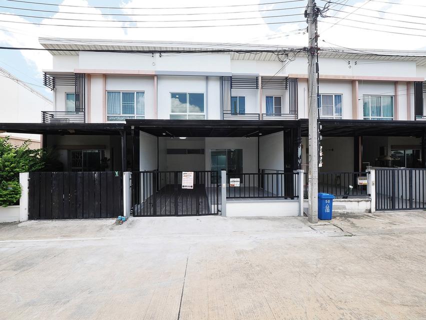 ขายราคาพิเศษ ทาวน์เฮ้าส์ 2 ชั้น ม.พลีโน่ 20.4 ตร.ว. 3 นอน 2 น้ำ [รัตนาธิเบศร์–ชัยพฤกษ์] ขาย 1.88 ล้านบาท 1