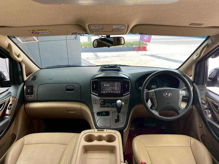 ปี 2018 HYUNDAI H1, ELITE มือเดียวป้ายแดง คู่มือบุ๊คเซอร์วิสครบ รูปที่ 5