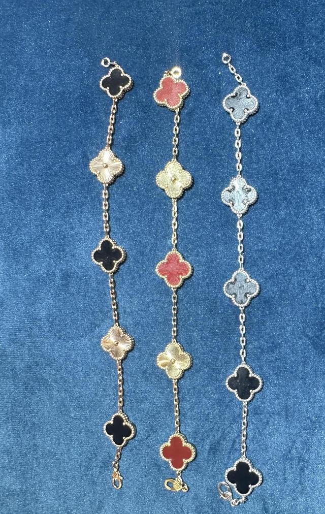 ข้อมือ van cleef & arpels ตัวเหมือนในช๊อป มอง 18เค แท้ 5