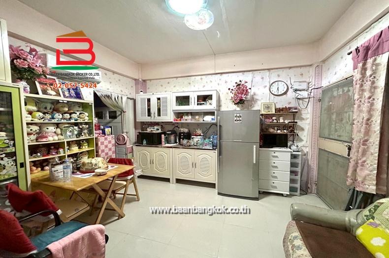 ที่ดินพร้อมอาคาร ซอยลาดพร้าว 87 แยก 5 เนื้อที่ 100 ตรว. ถนนลาดพร้าว แขวงคลองเจ้าคุณสิงห์ เขตวังทองหลาง กรุงเทพฯ 7