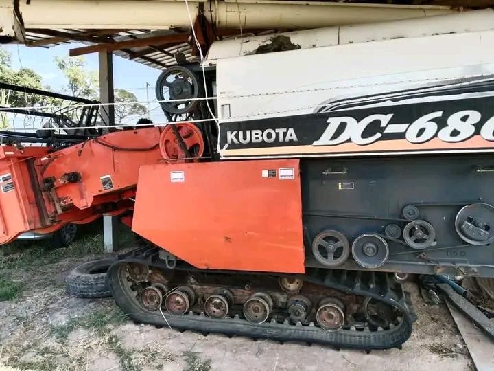 รถเกี่ยวข้าว KUBOTA มือสอง    6