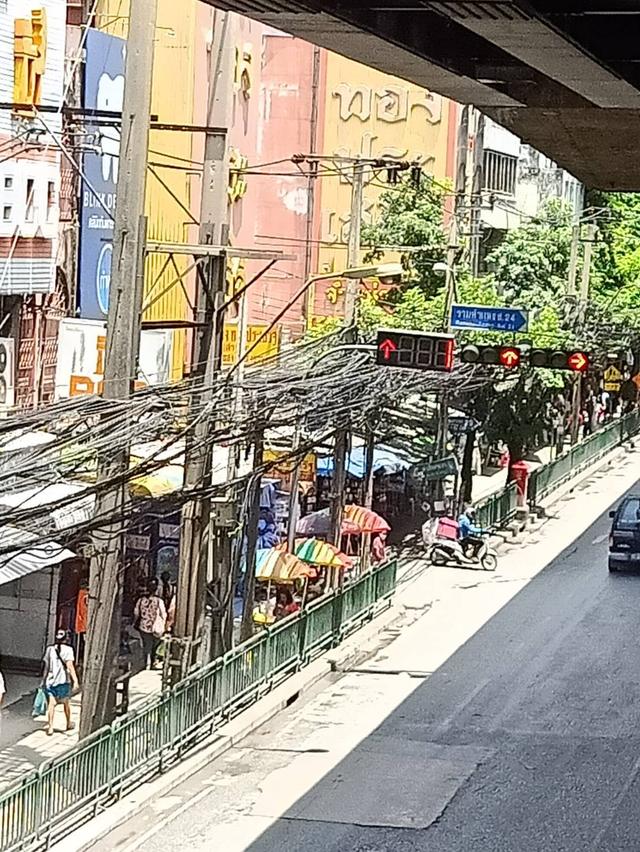 ขายที่ดิน 3 ไร่ พร้อมสิ่งปลูกสร้างติดถนนใหญ่รามคำแหงข้างบิ๊กซี