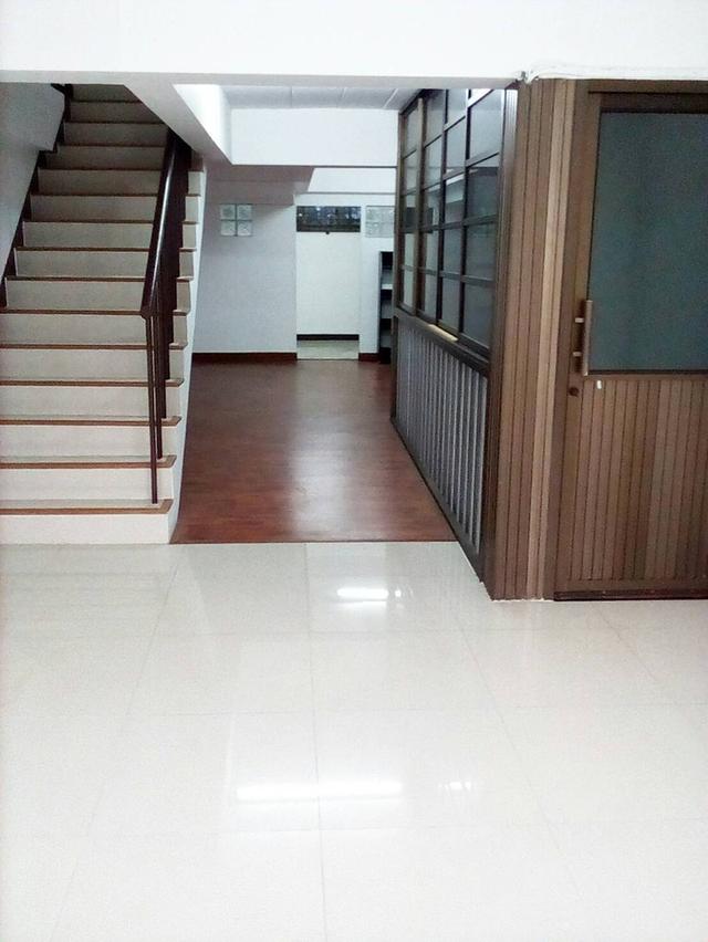 ให้เช่าโฮมออฟฟิศ ติดถนน ใกล้โรงเรียน 12