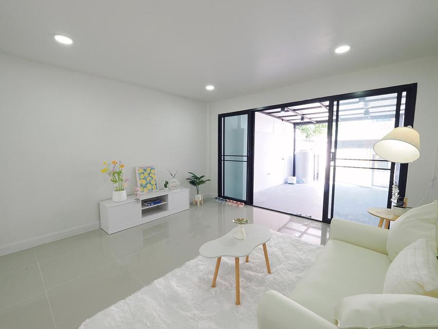 ขายทาวน์เฮ้าส์ 2 ชั้น ม.พรร่มเย็นวิลล่า ขนาด 20 ตร.ว. 3นอน 2น้ำ [ลำลูกกา11-เสมาฟ้าคราม] ขาย 1.38 ล้าน 5