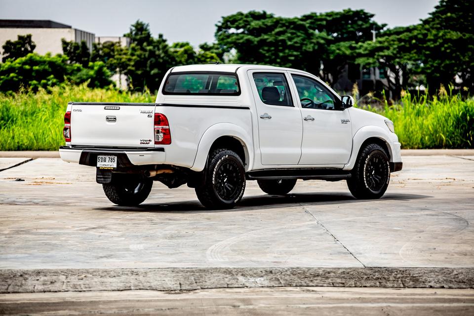 Toyota Vigo Prerunner 2.5E TRD Double Cab เกียร์ Auto ปี 2013 สีขาว