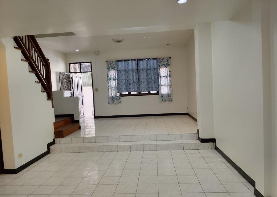 #บ้านนี้อยู่แล้วรวย (money)# #ปรับปรุงใหม่ไฉไลกว่าเดิม..เหมือนได้อยู่บ้านใหม่🏠 ให้เช่า ทาวเฮ้าส์ 2 ชั้น หมู่บ้านรื่นฤดี ซ.รามคำแหง180 **ง 8