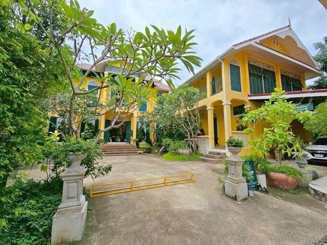 พืชสวนโลก 3.3 กม. AIR BNB ให้เช่าคาเฟ่อาคารโดดเด่น 455ตร.ม. 255ตร.วา. 6 นอน สนามบินเชียงใหม่5.16กม. 6 น้ำ ถ.รอบเมืองเชีย 1
