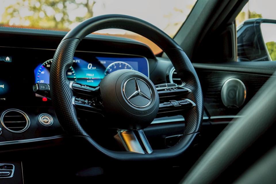 รหัสรถ CBL5581 Mercedes-Benz E300e AMG Dynamic W213 AT 2021 17