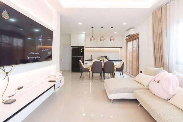 2-storey detached house for sale The Urbana 6 San Kamphaeng Chiang Mai size 39.9 sqw. New Renovation Modern style home 3