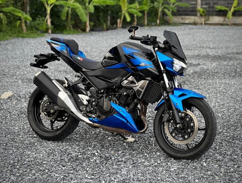 Kawasaki Z400 SE สีน้ำเงิน ปี 2019 1