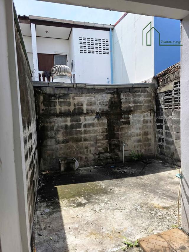 บ้านทาวเฮ้าส์ 2ชั้น หมู่บ้านเฟื่องฟ้าโครงการ2 (ซอยศรีสมิตร) ถ.เทพารักษ์  12