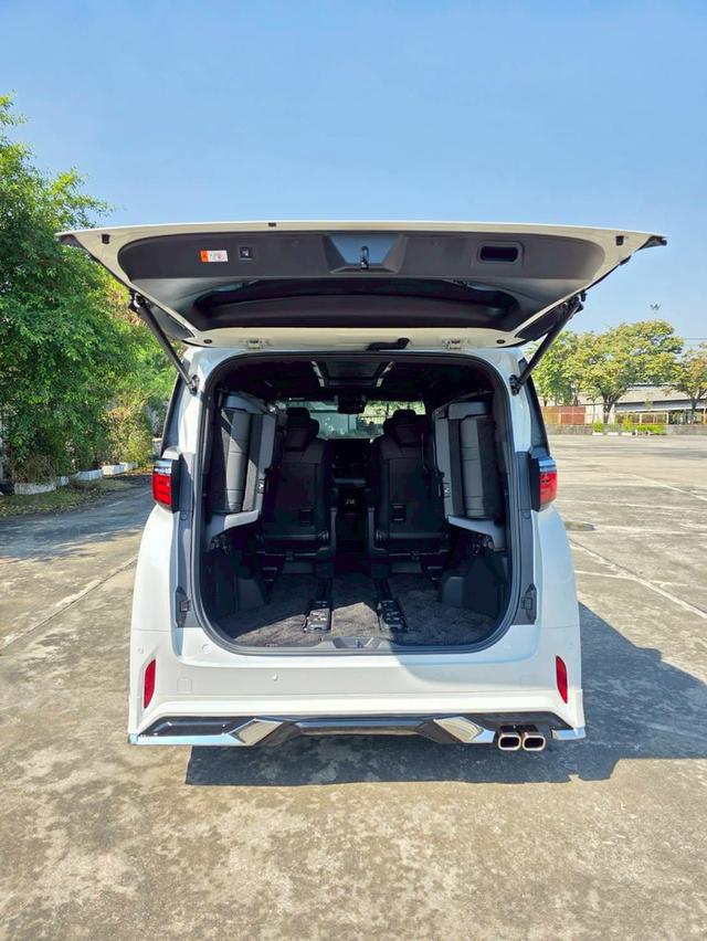 Toyota Alphard 2.5 Z 2WD TOP สีขาว ปี 2025 ไมล์ 30,000 กม. 7