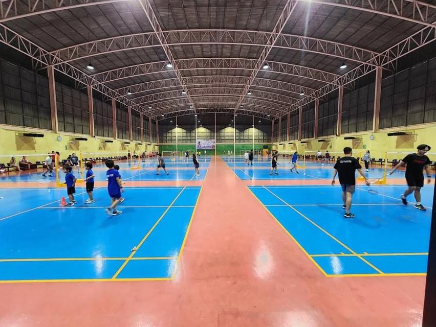 S W คอร์ทสนามแบดมินตัน ติดแอร์ย่านบางบัวทอง รูปที่ 5