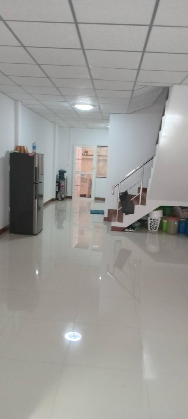 ทฮ 20 ตร.ว. 3 นอน 2 น้ำ ตกแต่งแล้ว พร้อมอยู่ หมู่บ้านตะวันทอง3 ถนนเลียบคลองภาษีเจริญฝั่งใต้ 3
