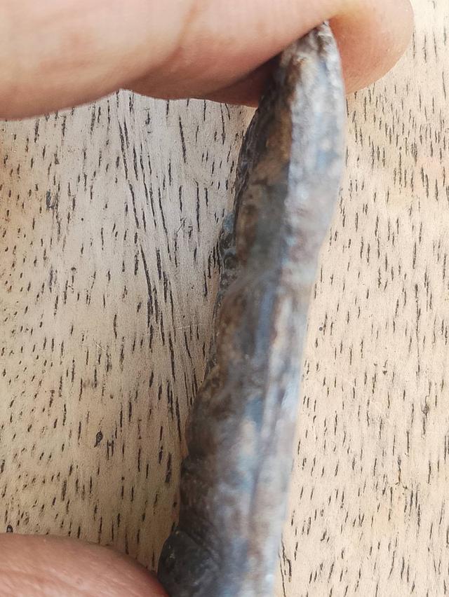 พระกรุเก่าเนื้อชิน ไม่ทราบที่ รูปที่ 4