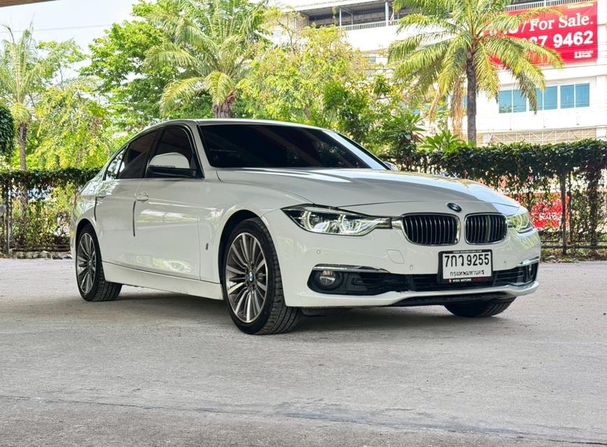 BMW 330e Luxury F30 Plug-in Hybrid ปี 2018