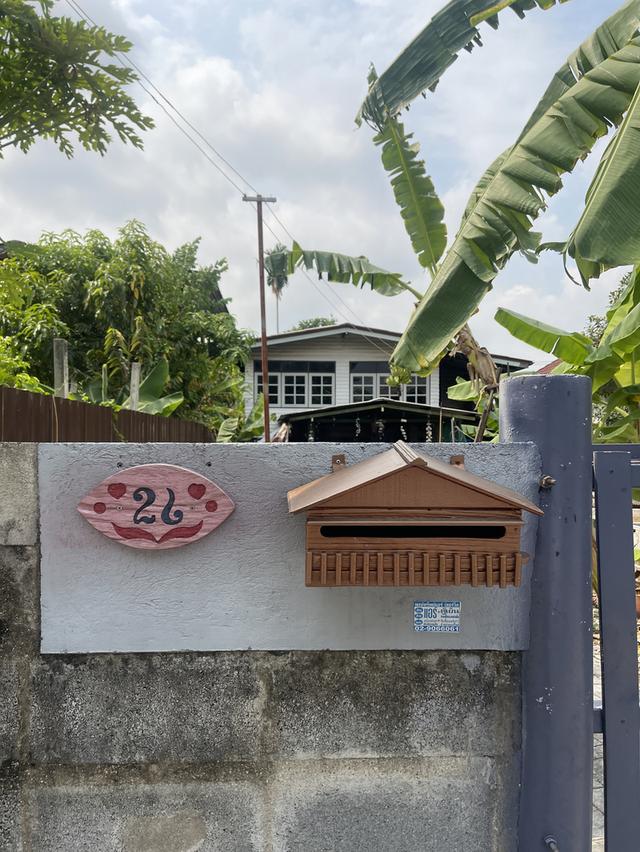 ขายบ้านครึ่งปูนครึ่งไม้พร้อมที่ดิน 100 ตรว. 7