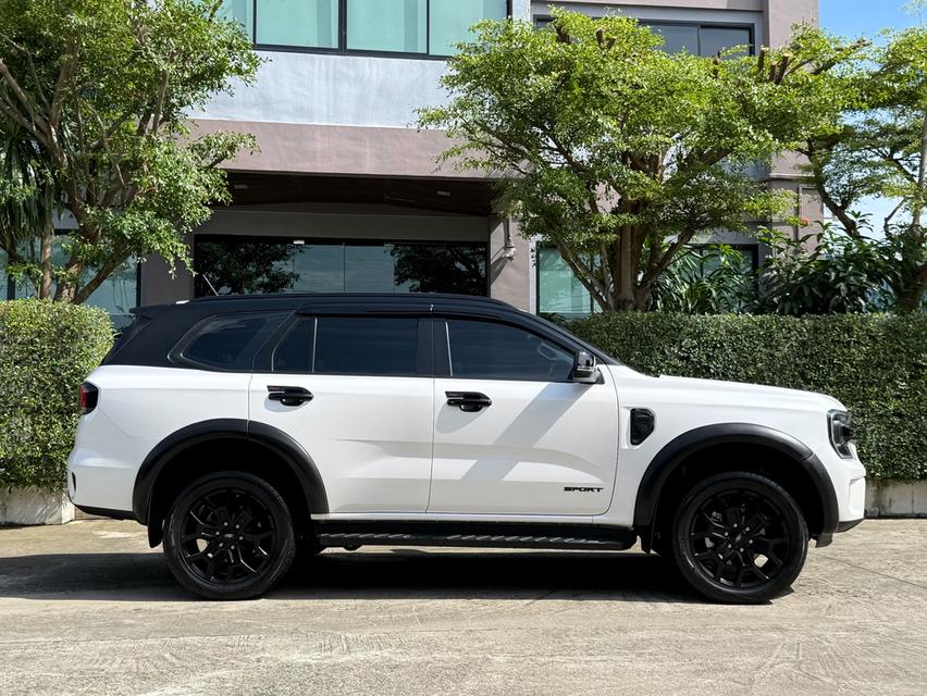 2023 FORD EVEREST 2.0 TURBO SPORT รถมือเดียวออกป้ายแดง รถวิ่งน้อย เข้าศูนย์ทุกระยะ ไม่เคยมีอุบัติเหตุครับ