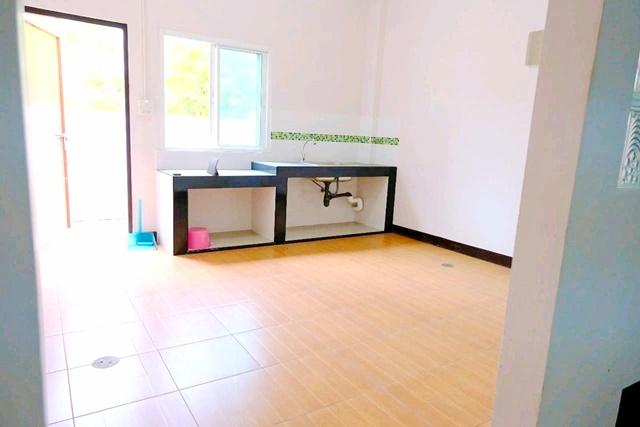 เซ็นทรัลมหาชัย ตลาดสดลีลา 900 ม. ถ.เอกชัย-บางบอน พระราม 2 อาคารพาณิชย์ 3 ชั้น 18 ตร.วา. 220 ตร.ม. โฮมออฟฟิ 3 นอน 3 น้ำ 3