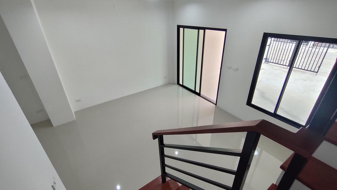 บ้านสร้างใหม่ 2 ชั้น ศรีราชา-เครือสหพัฒน์  16