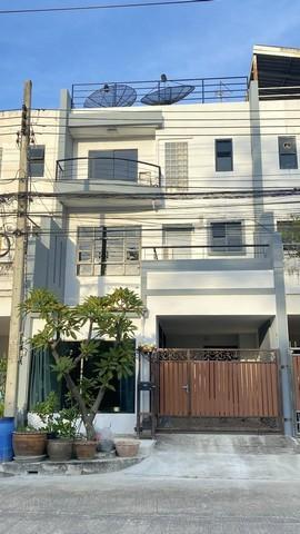 ให้เช่าโฮมออฟฟิศ 3 ชั้น 300 ตร.ม. โครงการไพร์มเพลส 105 ใกล้รถไฟฟ้าสถานีแบริ่ง 1