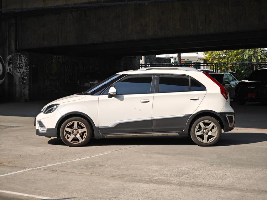 MG-3 XROSS 1.5 X Sunroof AT ปี 2016  3