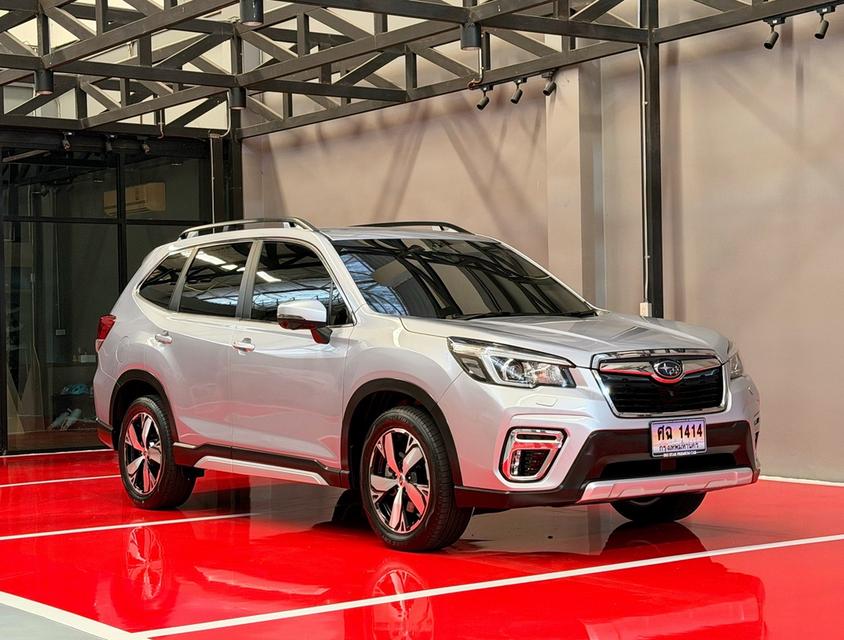 2023 SUBARU FORESTER 2.0 S EYESIGHT รุ่น TOP สุด รถมือเดียวออกป้ายแดง  รถวิ่งน้อย เข้าศูนย์ทุกระยะ รถไม่เคยมีอุบัติเหตุครับ