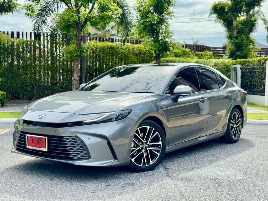 2026 Toyota Camry HEV Premium Luxury Topสุด ใหม่จัดๆ รถเดือนเดียว ยังไม่จดทะเบียน คุ้มมากๆ รูปที่ 3