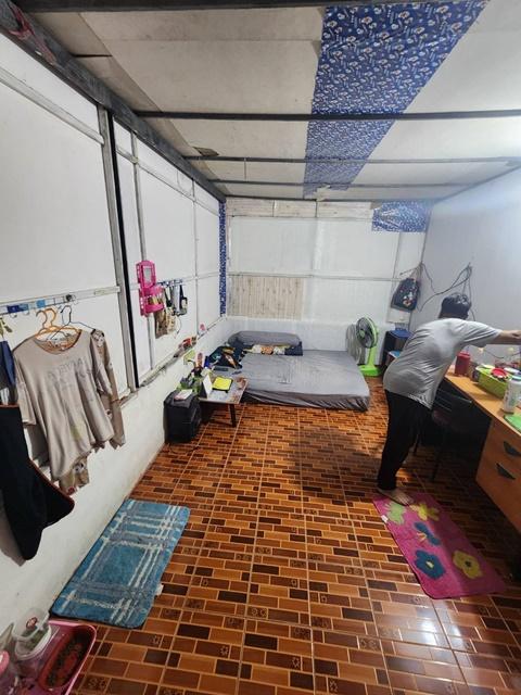 โชว์รูม ร้านค้าที่พักลูกค้า 1 ไร่ 1,600ตร.ม. ห้องเคลือบแก้ว 6นอน 6น้ำ เดอะมอลล์บางกะปิ 1กม. ใกล้ศูนย์การค้าบางกะปิ 7