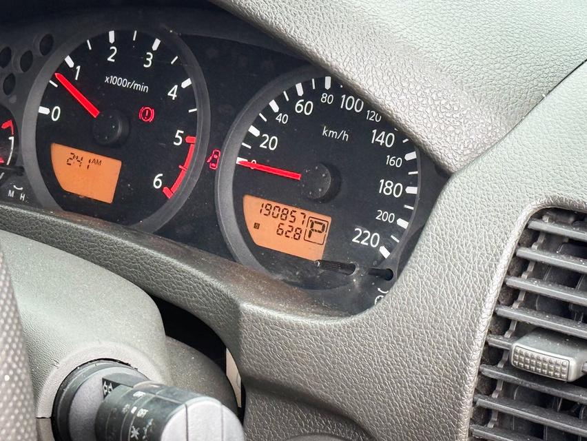 Nissan Navara 2.5 Calibre LE A/T ปี2011 16