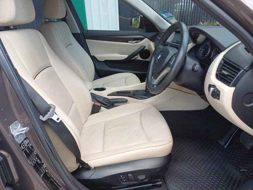 ปี2014 BMW X1 MINORCHANGE TOP เบนซินล้วน พวงมาลัยเบาแล้ว 10
