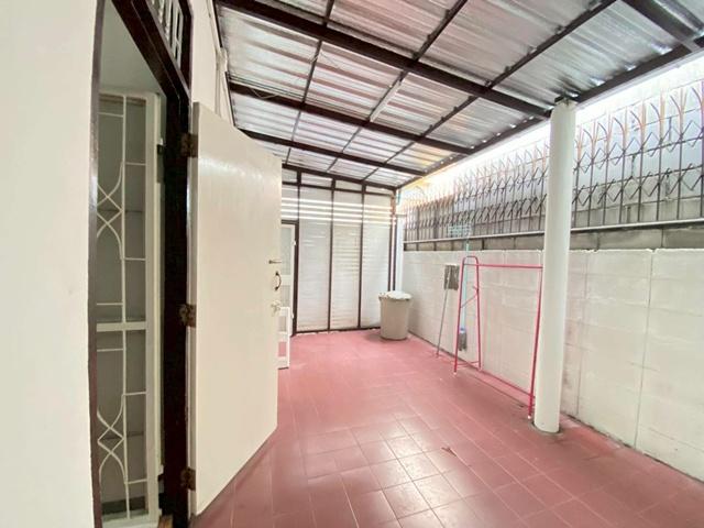 ม. ธุรกิจบัณฑิตย์ 2กม. ให้เช่าบ้านชั้นเดียว 62 ตร.วา. 242ตร.ม. 3นอน MRT เมืองทองธานี 1.9กม. 1น้ำ ตลาดประชานิเวศน์ 3 1.1  3