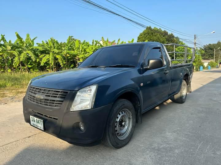 Isuzu D-Max สีดำสวยๆ