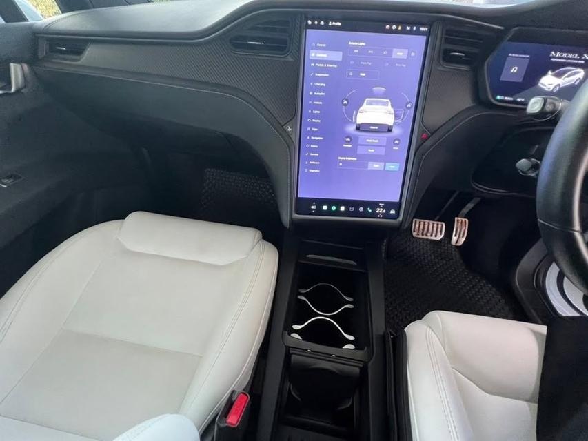 Tesla Model X ปี 2021 5