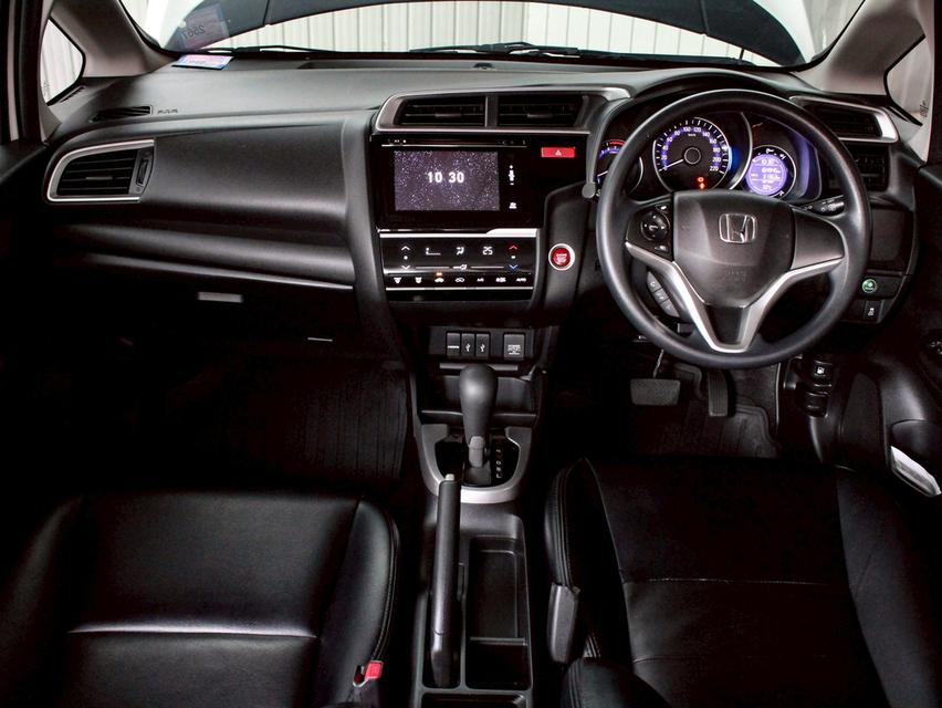 Honda Jazz 1.5 i-VTEC V+ ปี2015 โฉม ปี14-ปัจจุบัน เกียร์ออโต้ 11