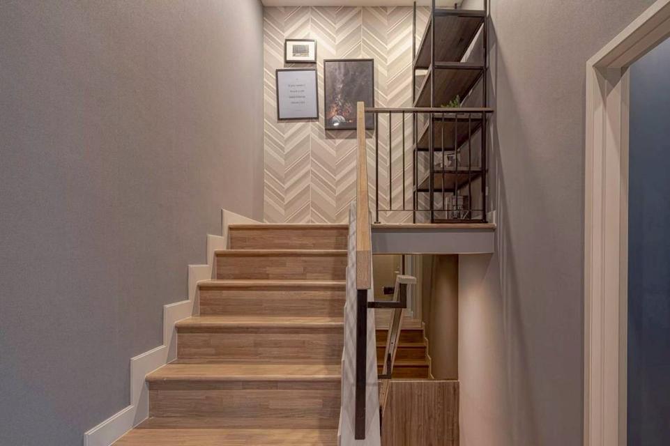 📣🏡 ให้เช่าด่วน! ทาวน์โฮม Verve สายไหม - พหลโยธิน 56 (4 นอน 3 น้ำ 152 ตร.ม.) เฟอร์นิเจอร์/เครื่องใช้ไฟฟ้าครบ โซนดีที่สุด! ใกล้ BTS แยก คปอ. 🚆 60,000 11