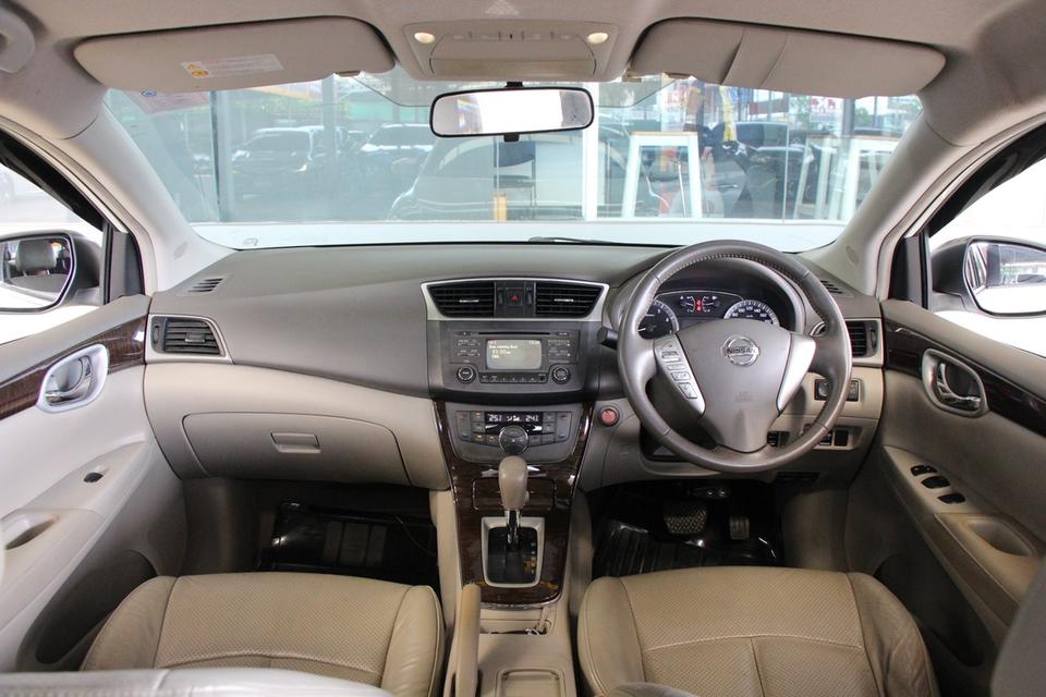 รหัสรถ TKG2518 NISSAN SYLPHY 1.8 V ปี 2013